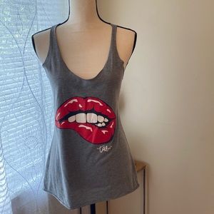 Grey racerback tank with a kiss decal